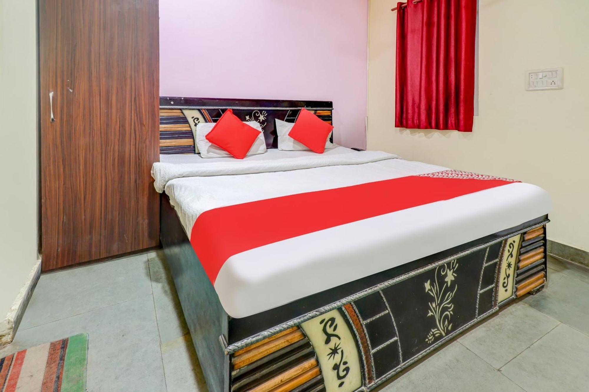 Spot On Siddhi Maa Hotel Gwalior Bagian luar foto