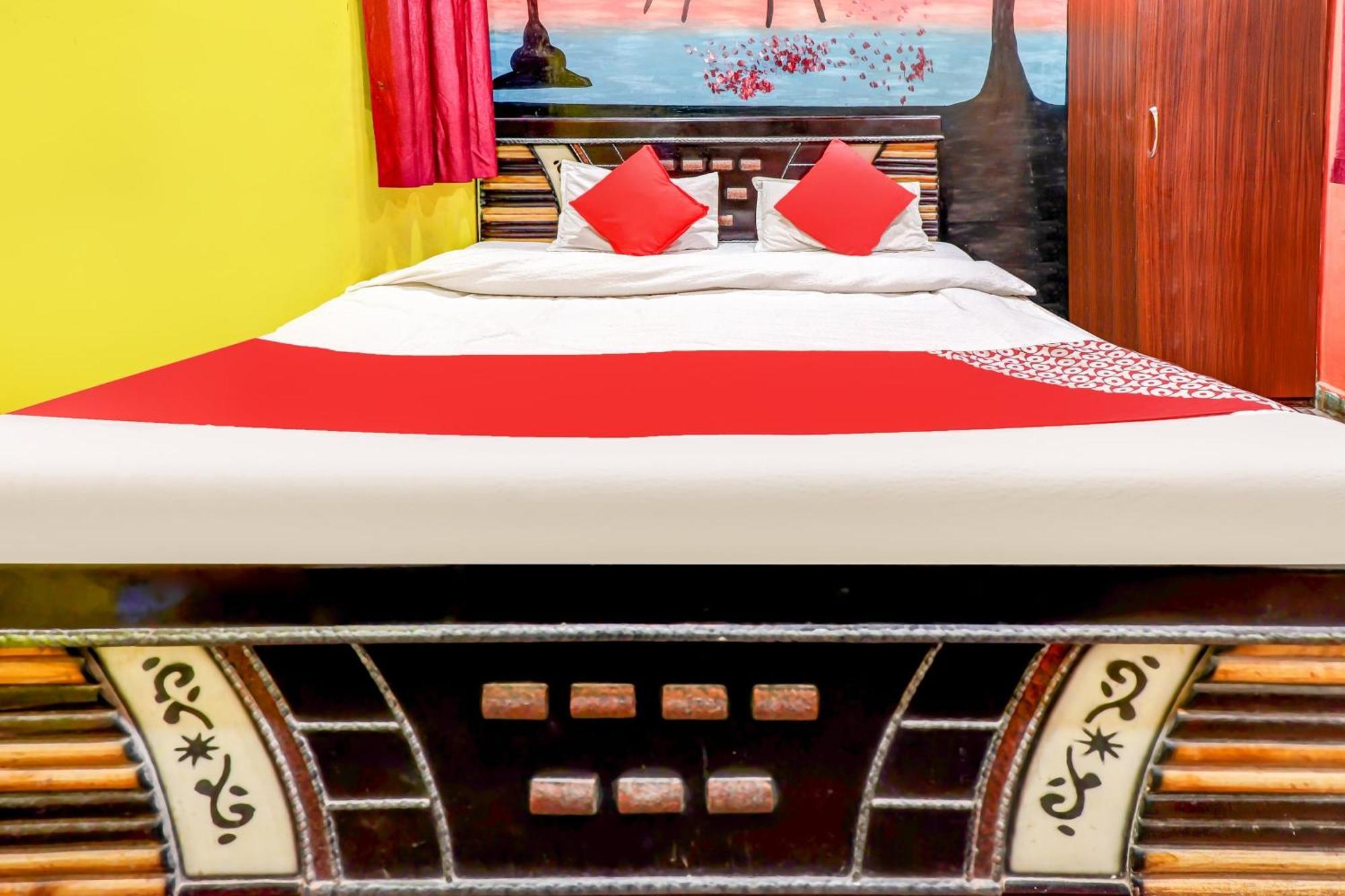 Spot On Siddhi Maa Hotel Gwalior Bagian luar foto